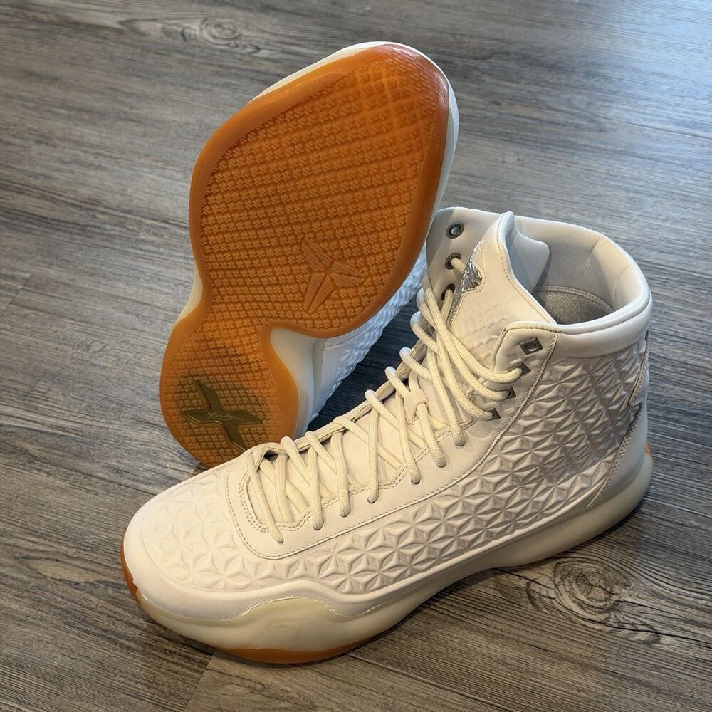 Nike Kobe X Elite EXT QS White Metallic Silver Gum Men’s 11 Leather 822950-100